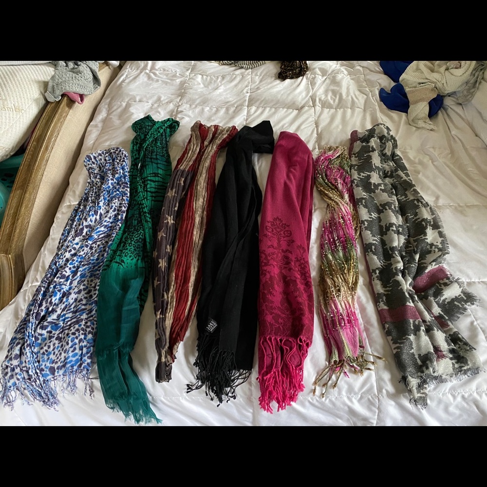 Lot of 7 Scarves